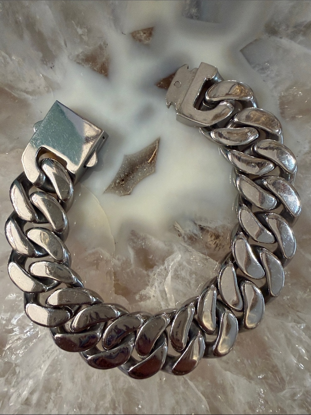 B. Tiff curb chain bracelet